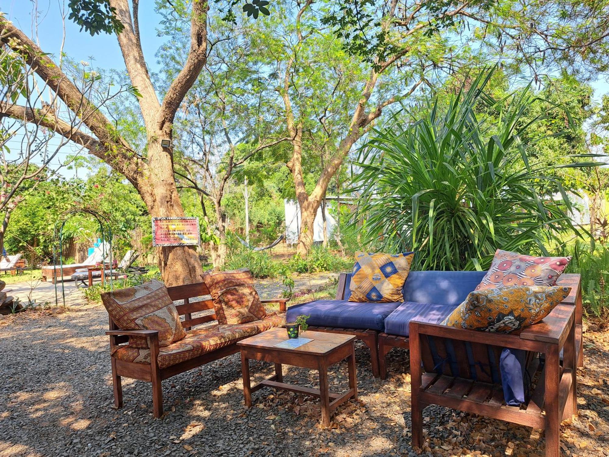 Kamunjila Lodge Livingstone Ngoại thất bức ảnh