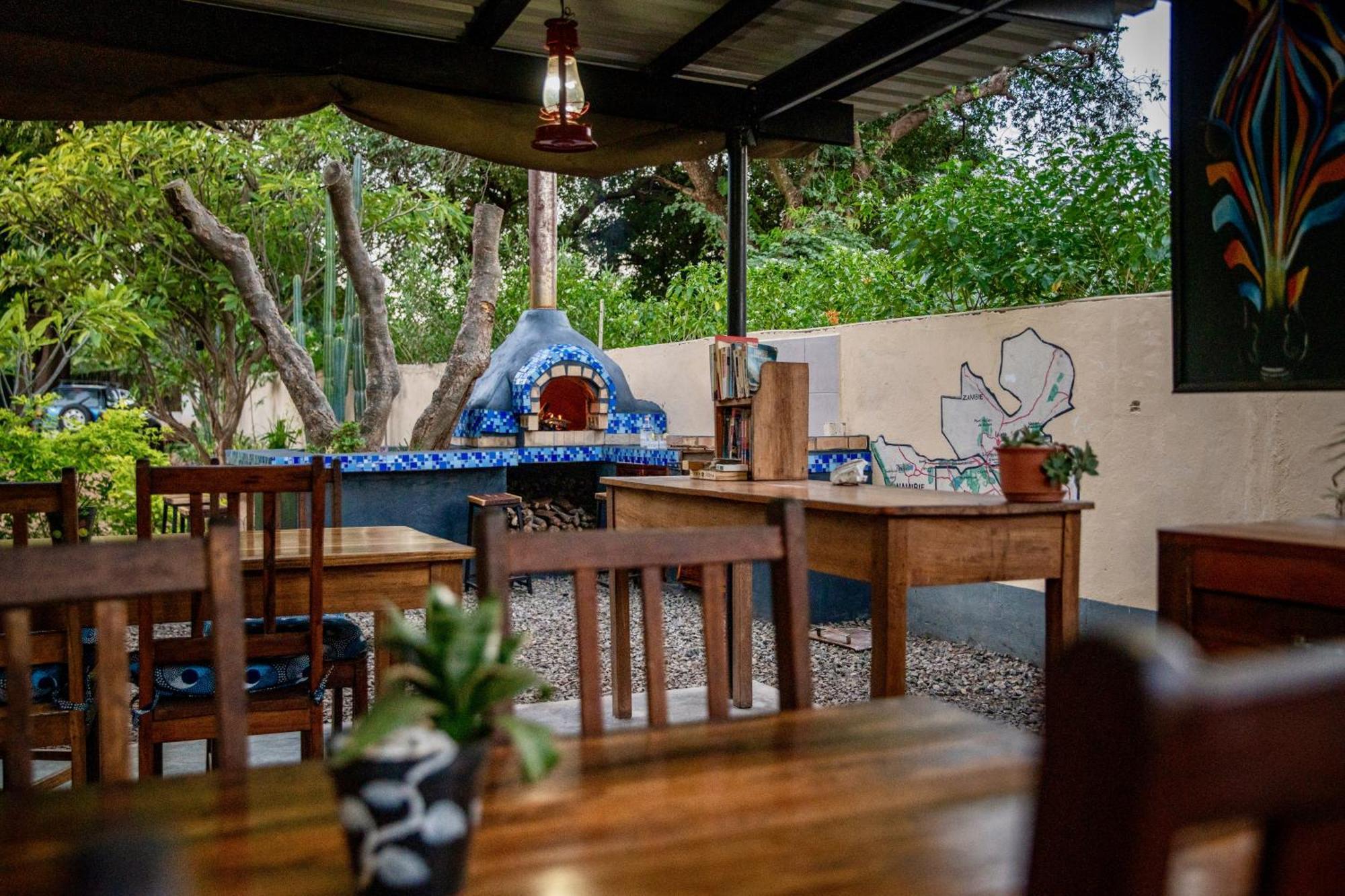 Kamunjila Lodge Livingstone Ngoại thất bức ảnh