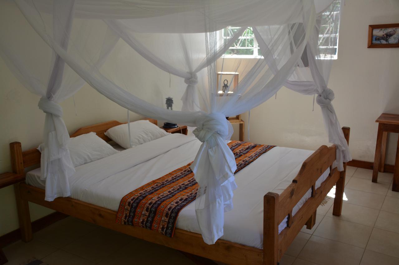 Kamunjila Lodge Livingstone Ngoại thất bức ảnh