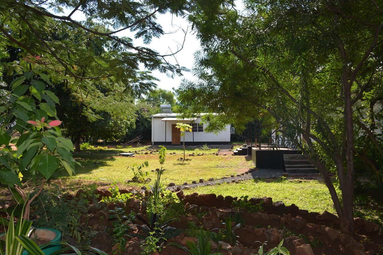 Kamunjila Lodge Livingstone Ngoại thất bức ảnh