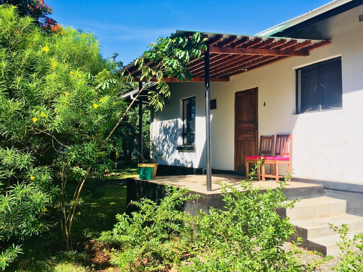 Kamunjila Lodge Livingstone Ngoại thất bức ảnh