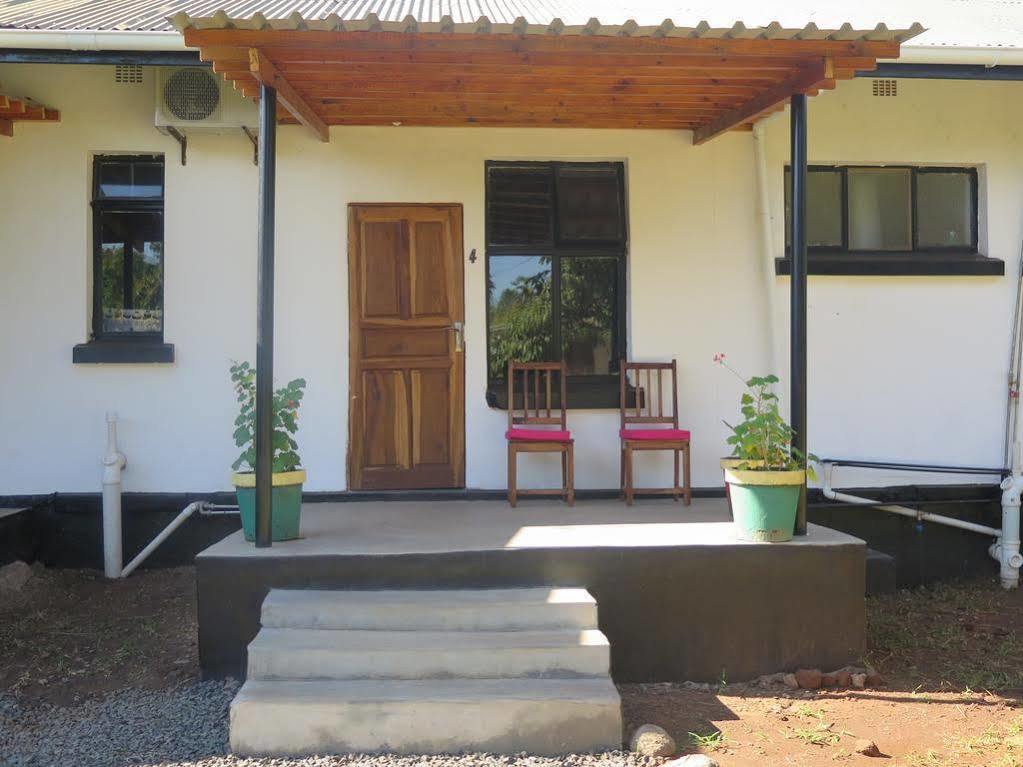Kamunjila Lodge Livingstone Ngoại thất bức ảnh